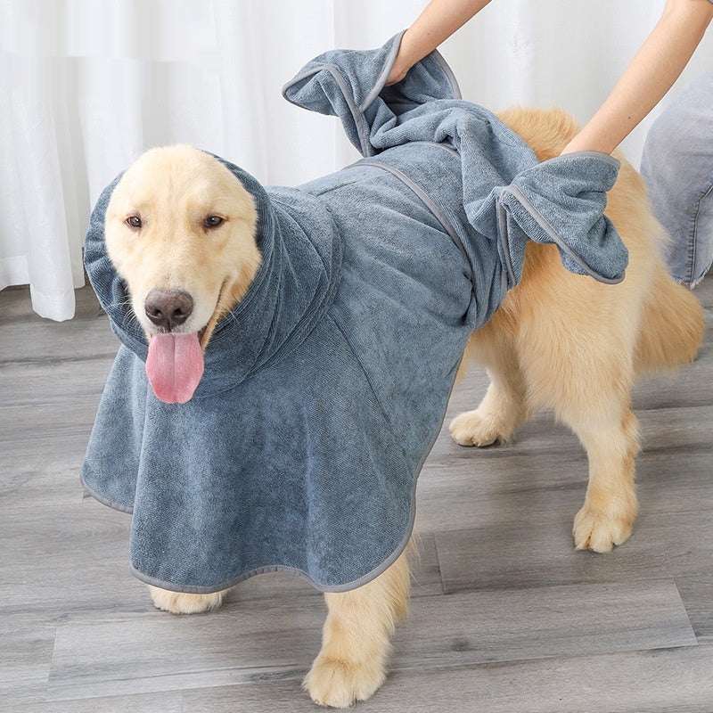 Gray pet cotton dog bath towel on golden retriever for quick drying and strong water absorption
